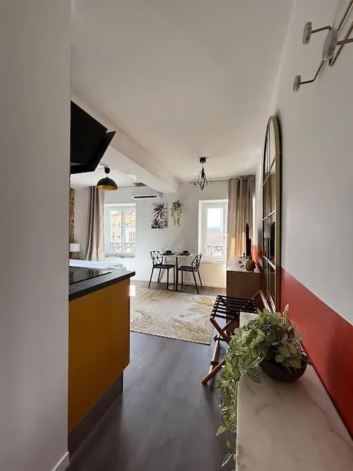 Roanne - Le Studio 203